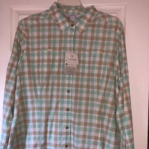 Gander Mountain Guide Series Woman’s Button Down. - Picture 2 of 7